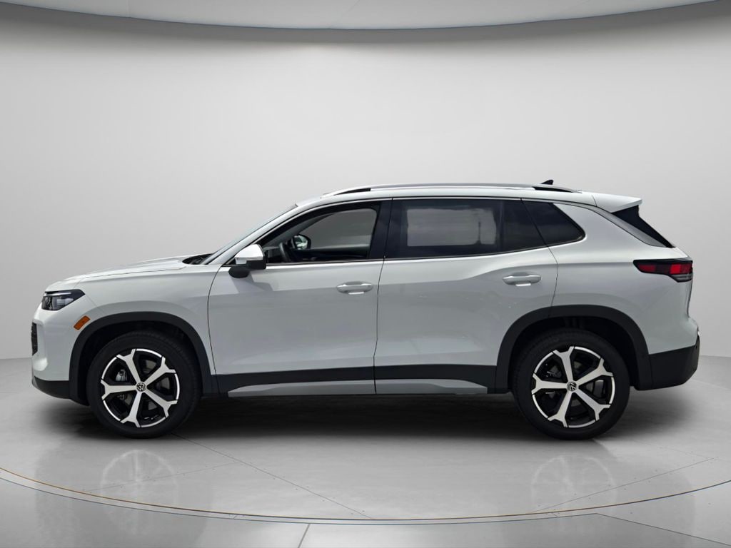 New 2026 Volkswagen Tiguan SE SUV