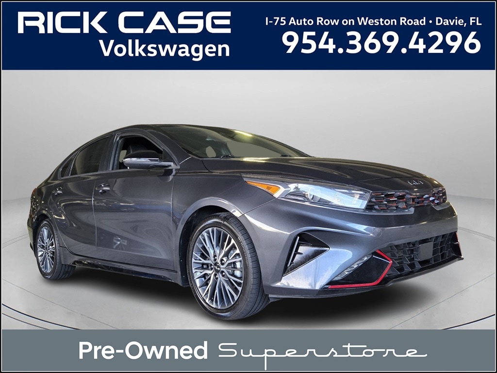 2023 Kia Forte GT-Line's photo