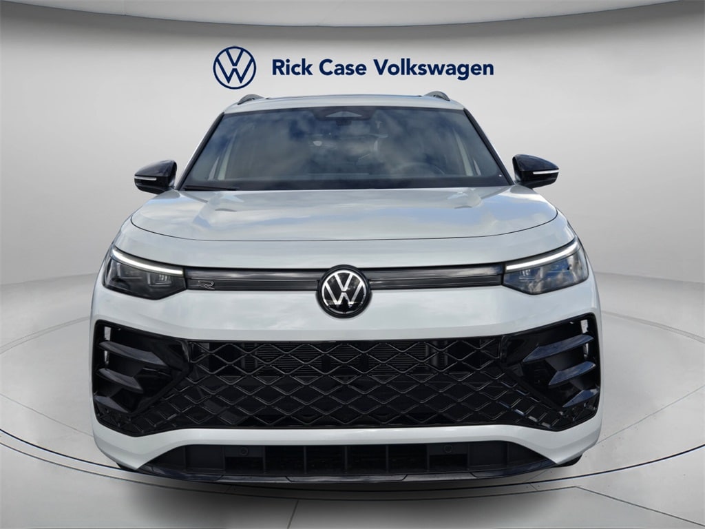 New 2026 Volkswagen Tiguan 2.0T SE R-Line Black SUV