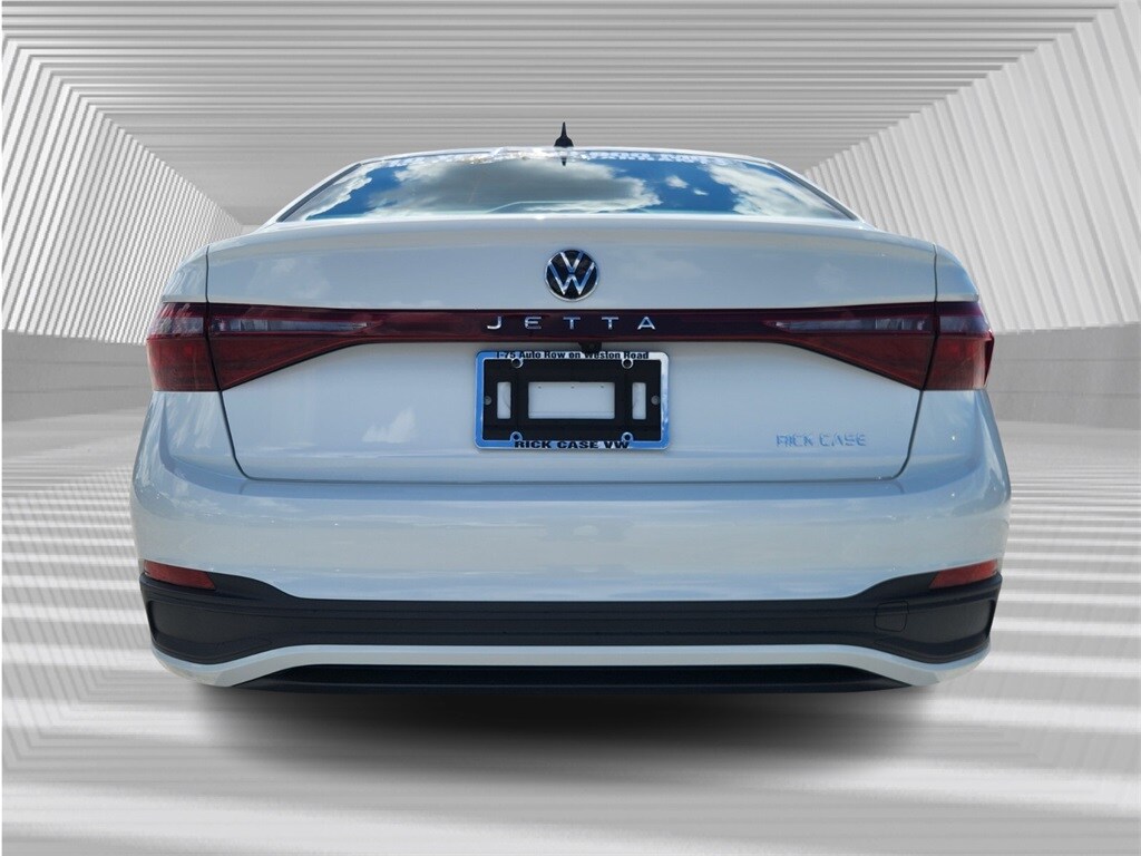 2025 Volkswagen Jetta 1.5T Sport photo 4