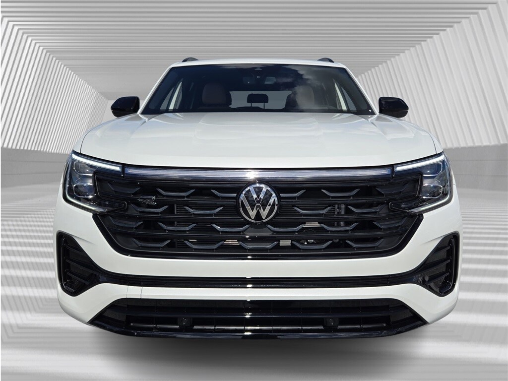 2026 Volkswagen Atlas Cross Sport SEL R-Line photo 3