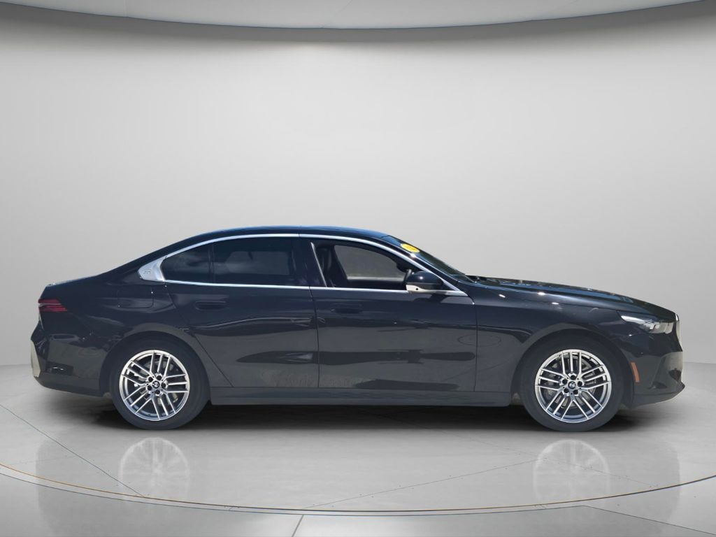 Used 2025 BMW 530i Sedan