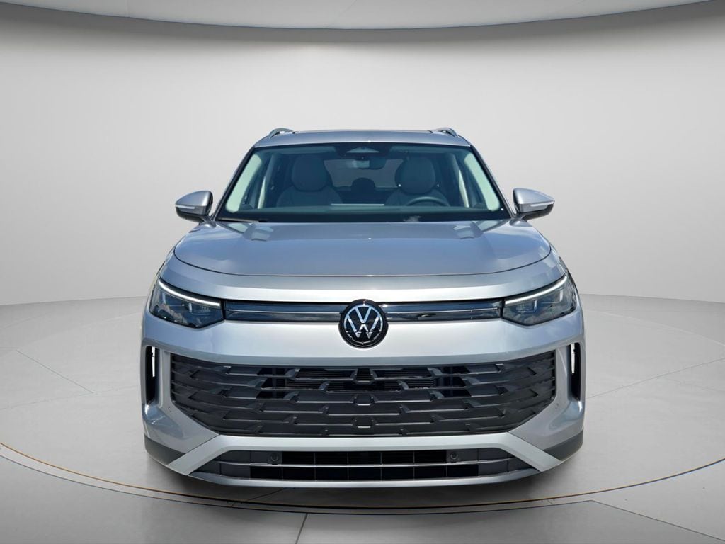 New 2026 Volkswagen Tiguan 2.0T SE SUV