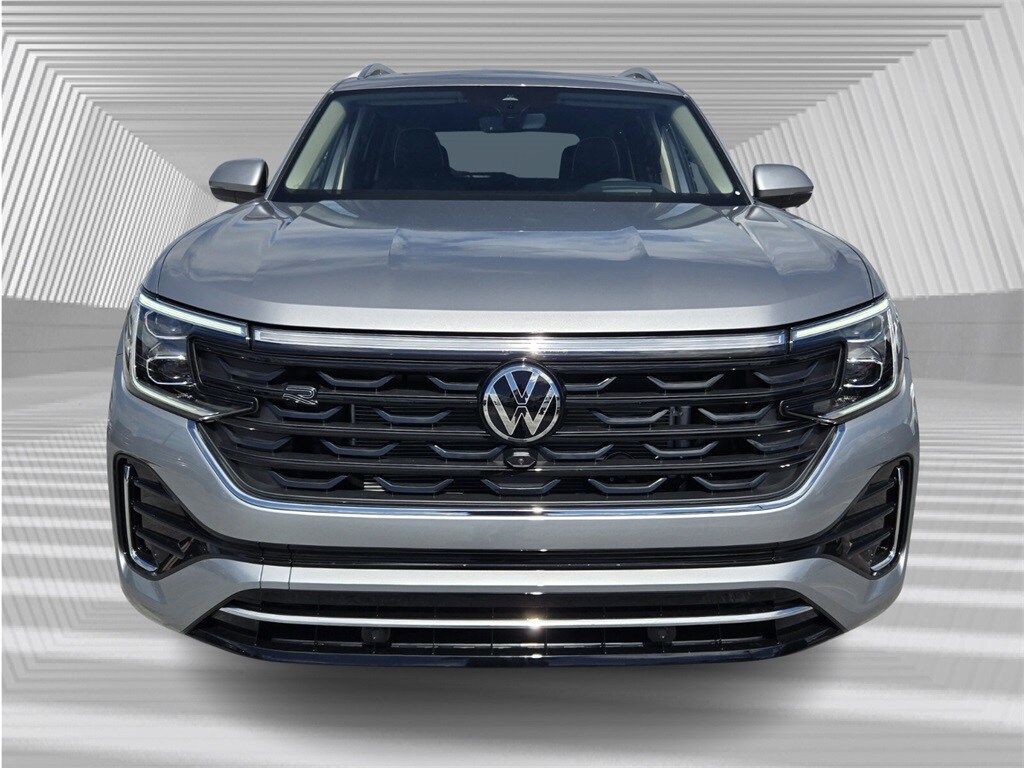 2026 Volkswagen Atlas SEL Premium R-Line photo 2