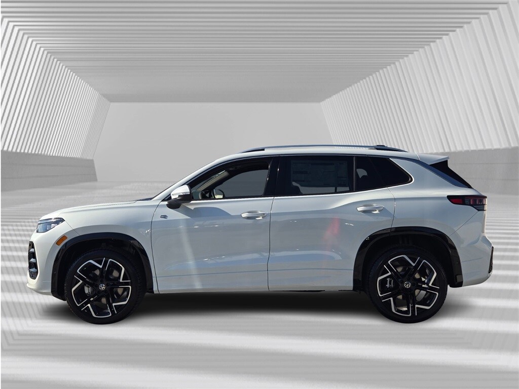 New 2026 Volkswagen Tiguan 2.0T SEL R-Line SUV