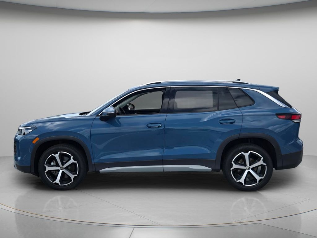 New 2026 Volkswagen Tiguan 2.0T SE SUV