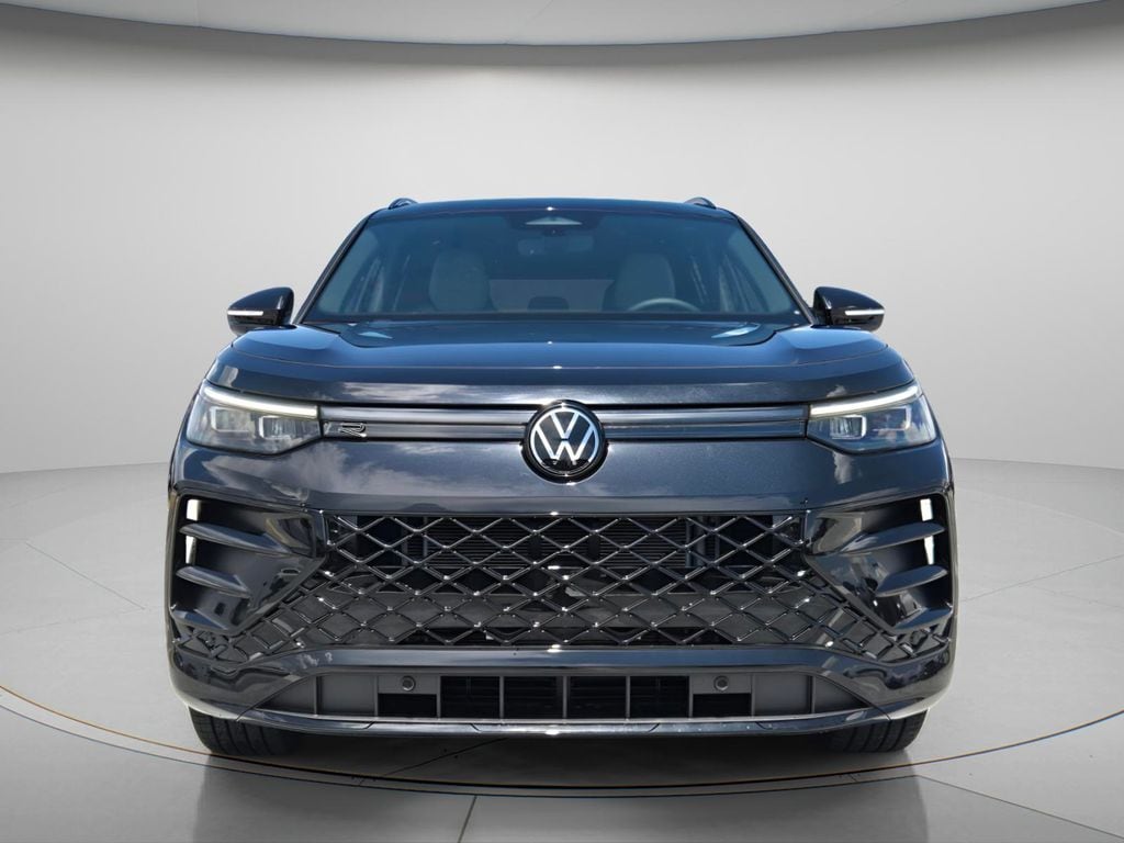 New 2026 Volkswagen Tiguan SE R-Line Black SUV