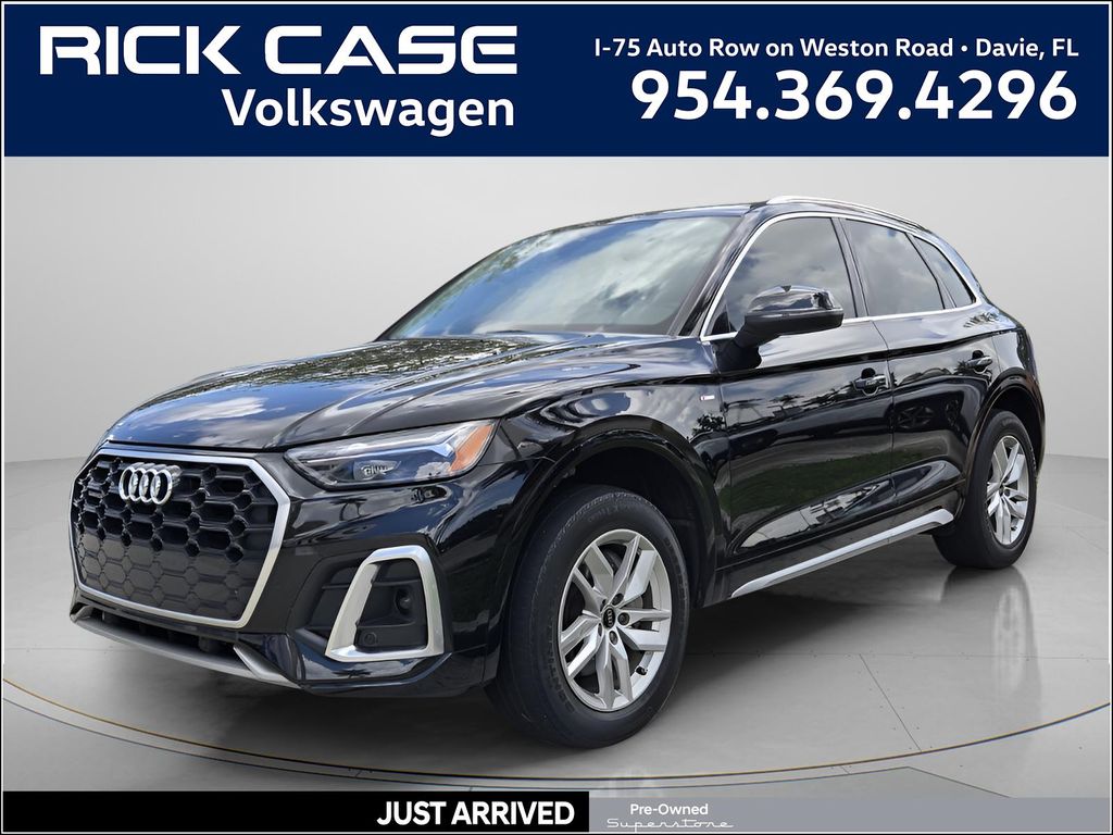 2023 Audi Q5 45 Premium's photo