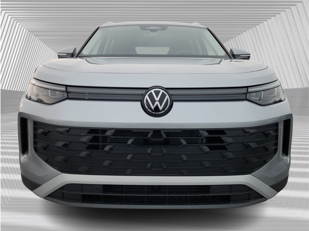 2025 Volkswagen Tiguan S photo 2