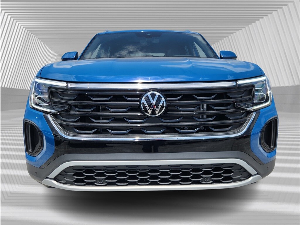 2025 Volkswagen Atlas Cross Sport SE Technology photo 3