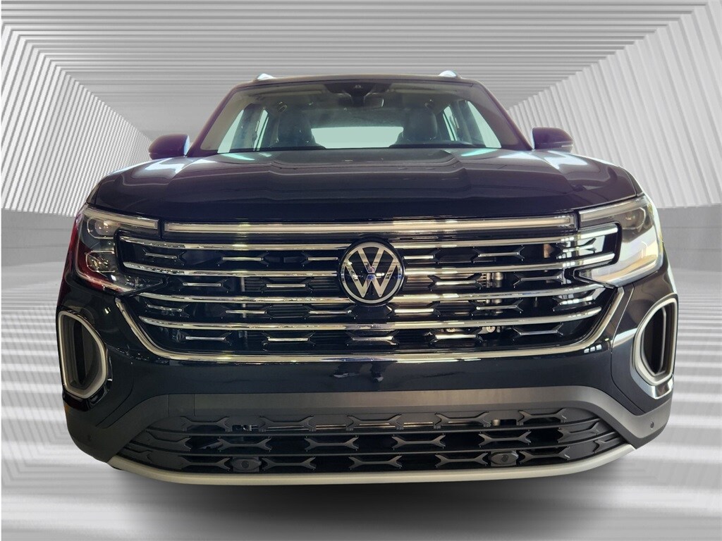 2025 Volkswagen Atlas SEL photo 3