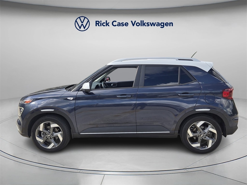 Used 2023 Hyundai Venue Limited SUV