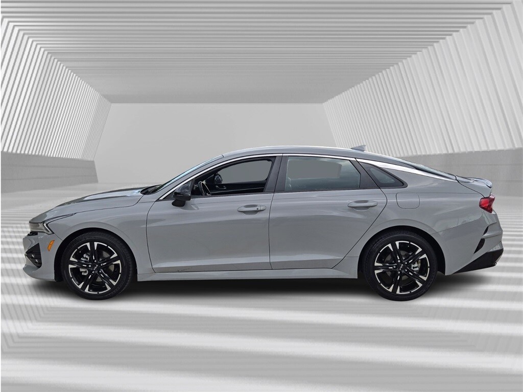 2023 Kia K5 GT-Line photo 3
