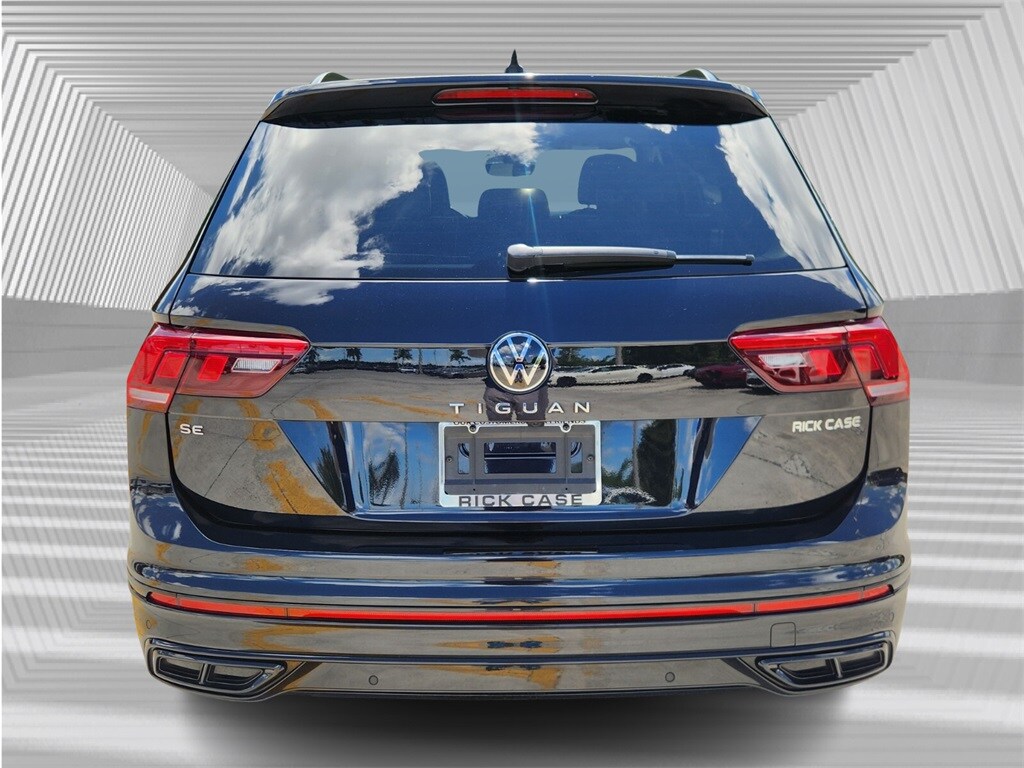 2023 Volkswagen Tiguan SE R-Line Black photo 3