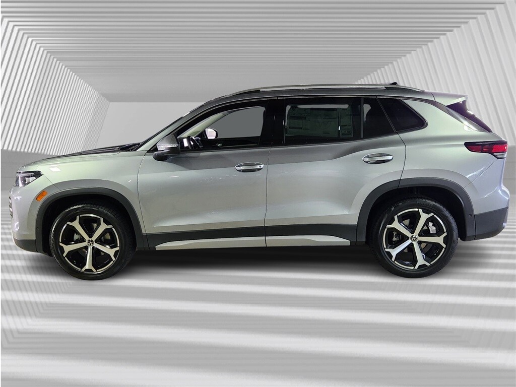 2025 Volkswagen Tiguan SE photo 2