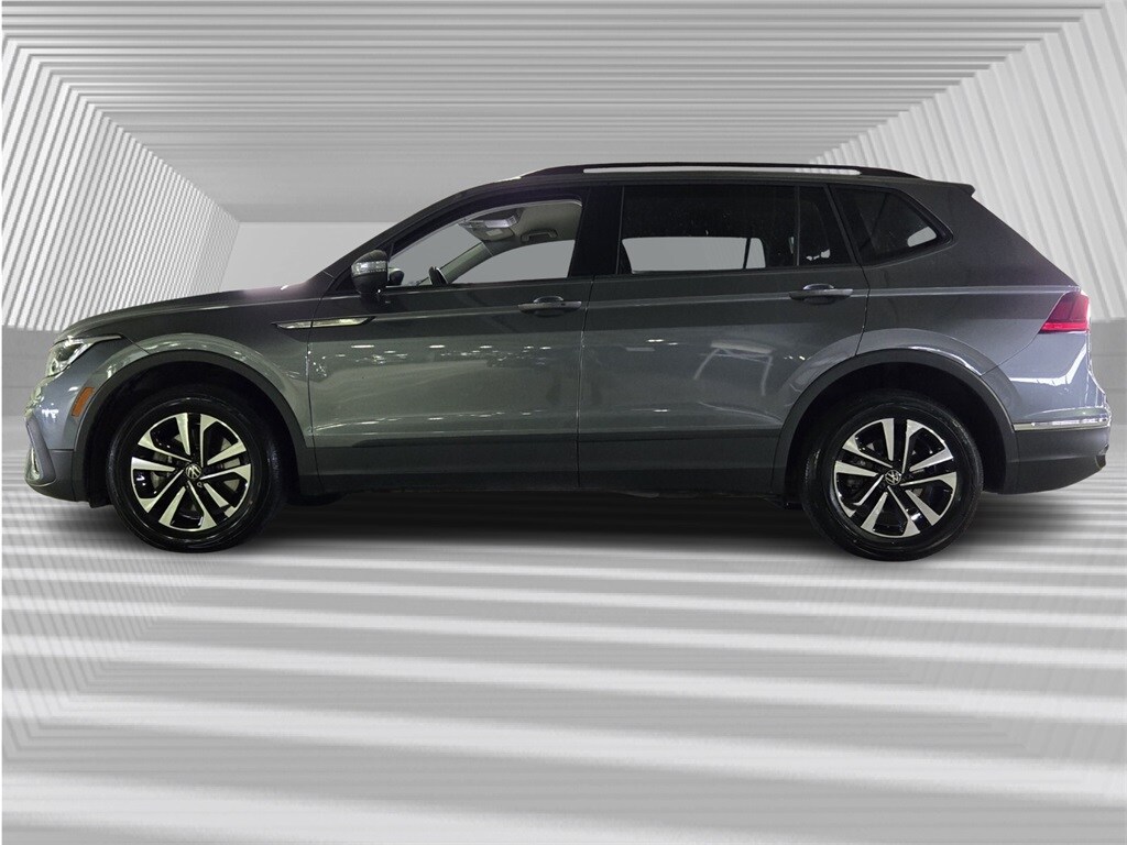 2022 Volkswagen Tiguan S photo 3