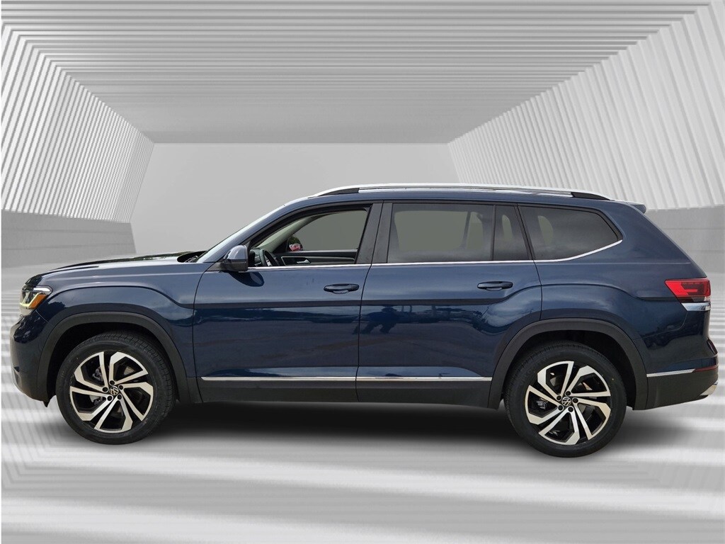 2023 Volkswagen Atlas SEL photo 2