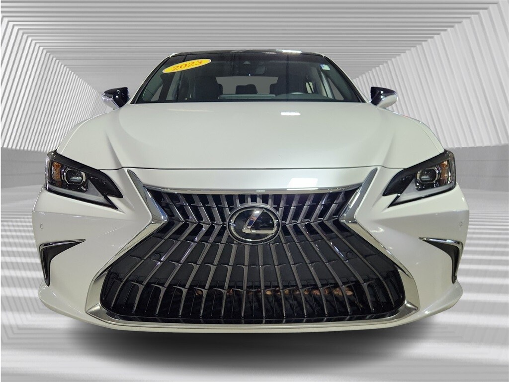 2022 Lexus ES 350 photo 4