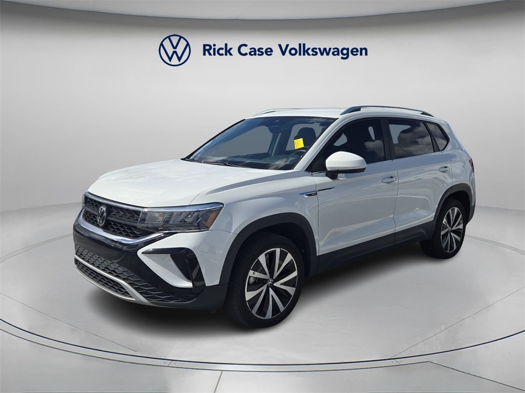 Used 2024 Volkswagen Taos 1.5T SE SUV
