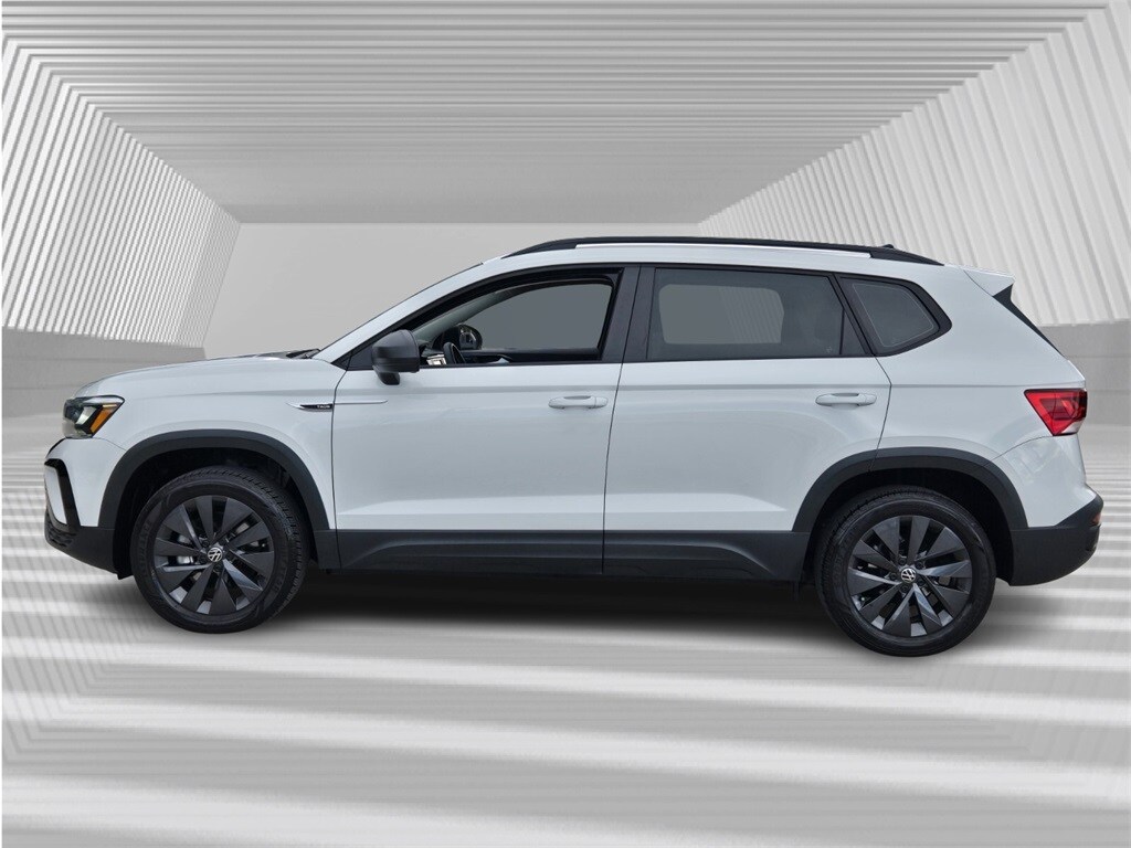 2023 Volkswagen Taos S photo 2