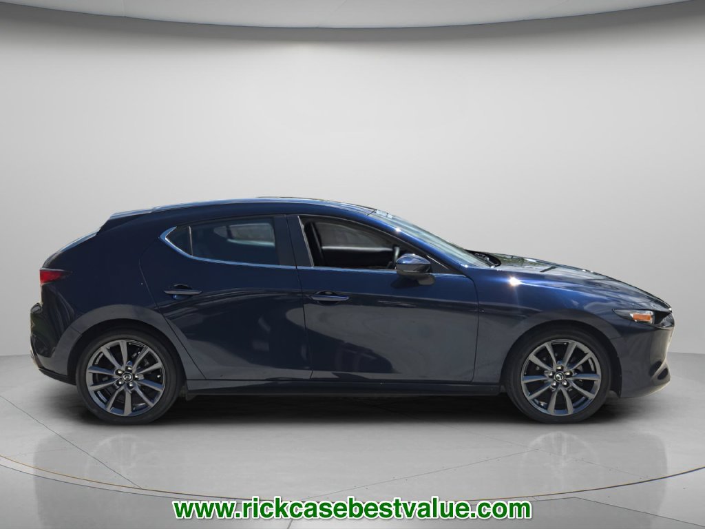 Used 2022 Mazda Mazda3 Preferred Package Hatchback