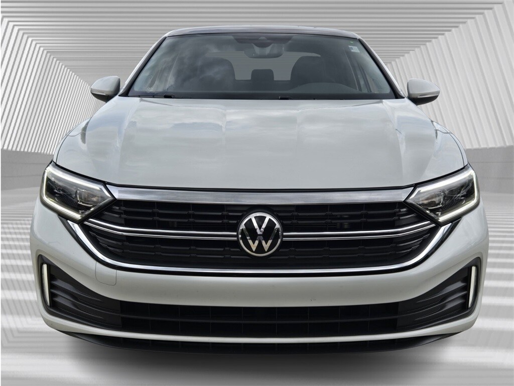2023 Volkswagen Jetta 1.5T SEL photo 3