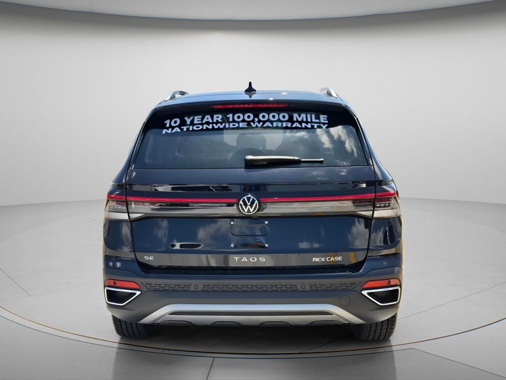 New 2026 Volkswagen Taos 1.5T SE SUV
