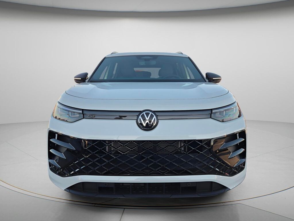 New 2026 Volkswagen Tiguan SE R-Line Black SUV