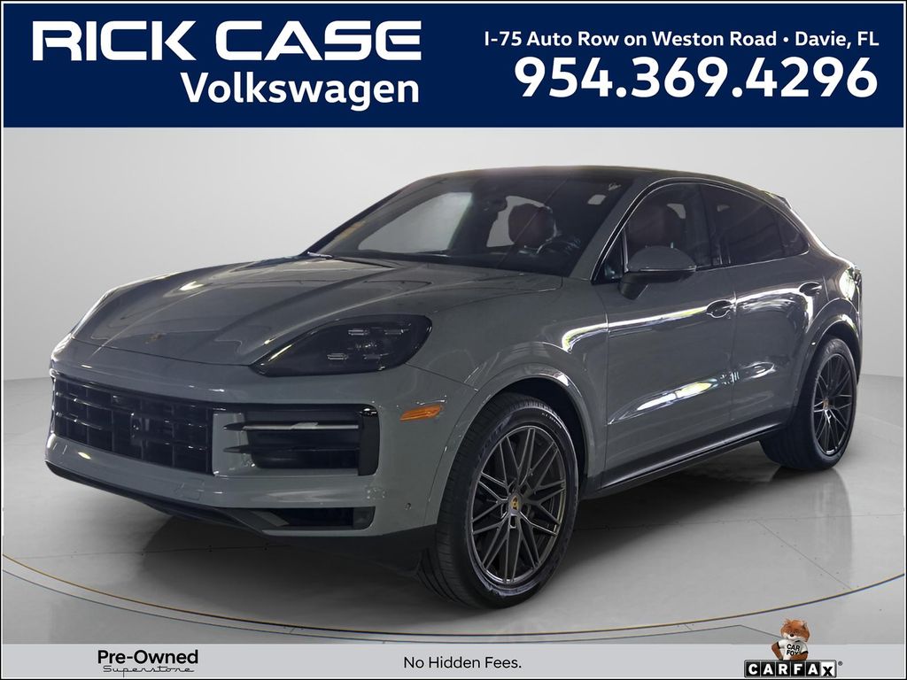 2024 Porsche Cayenne -'s photo