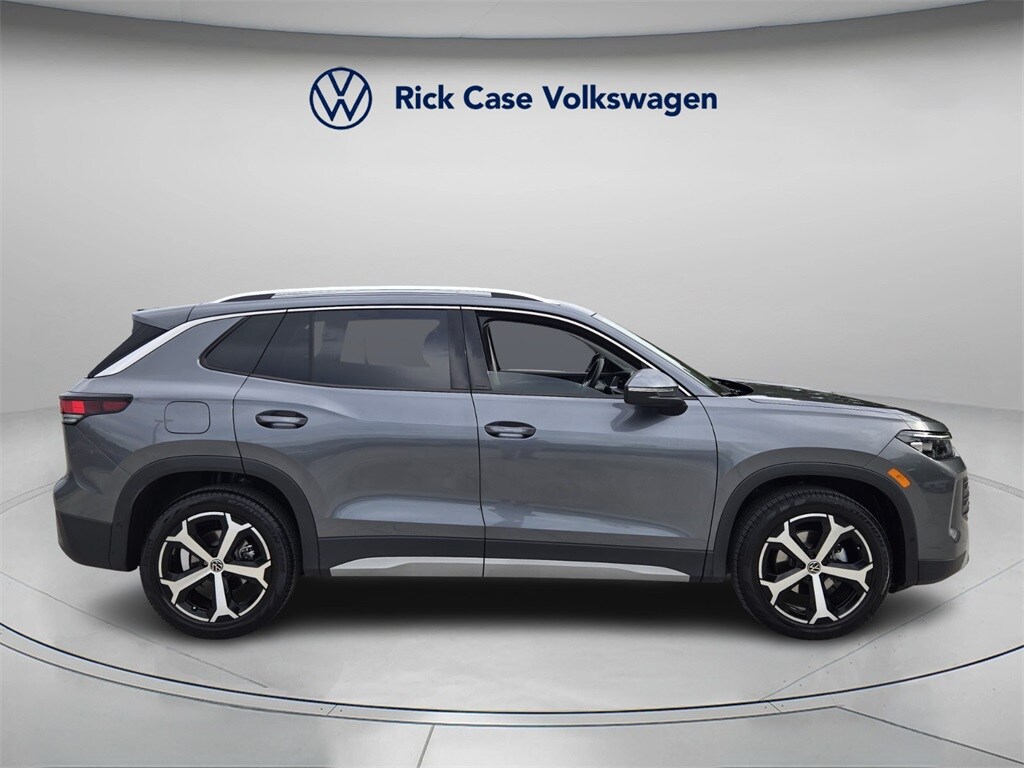 Certified 2025 Volkswagen Tiguan 2.0T SE SUV
