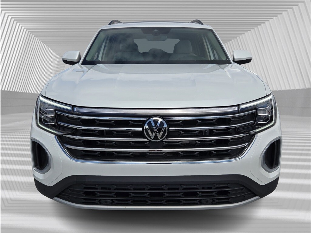 2026 Volkswagen Atlas SE Technology photo 2