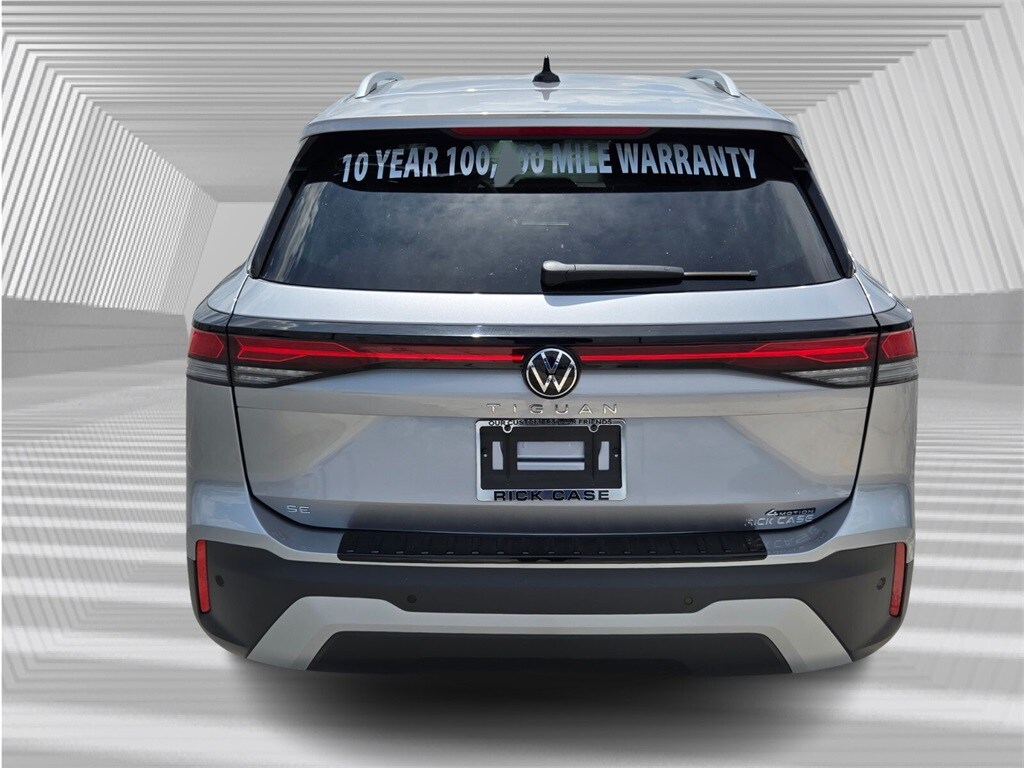 2025 Volkswagen Tiguan SE photo 3