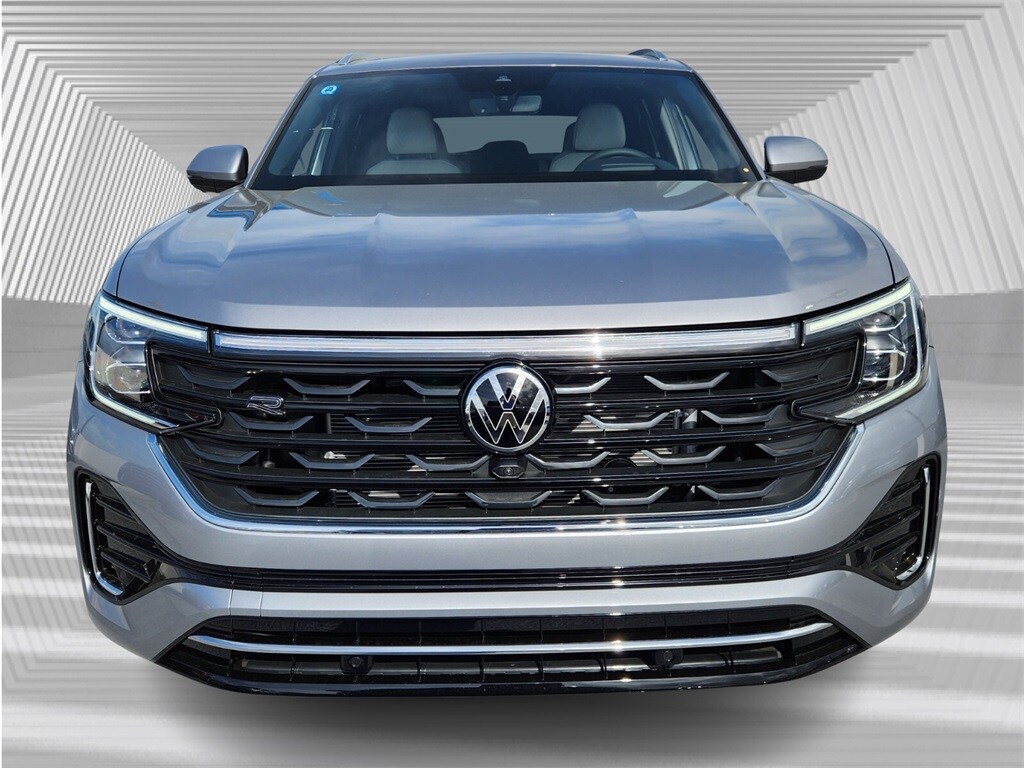 2025 Volkswagen Atlas Cross Sport SEL Premium R-Line photo 3