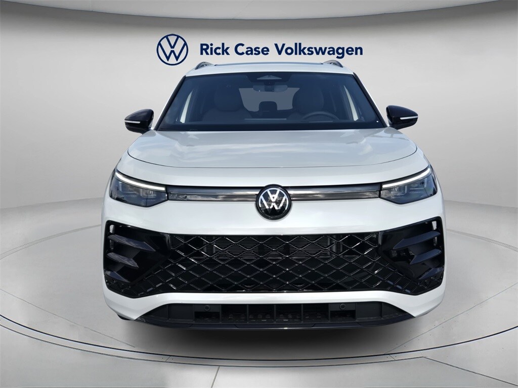 New 2026 Volkswagen Tiguan 2.0T SE R-Line Black SUV