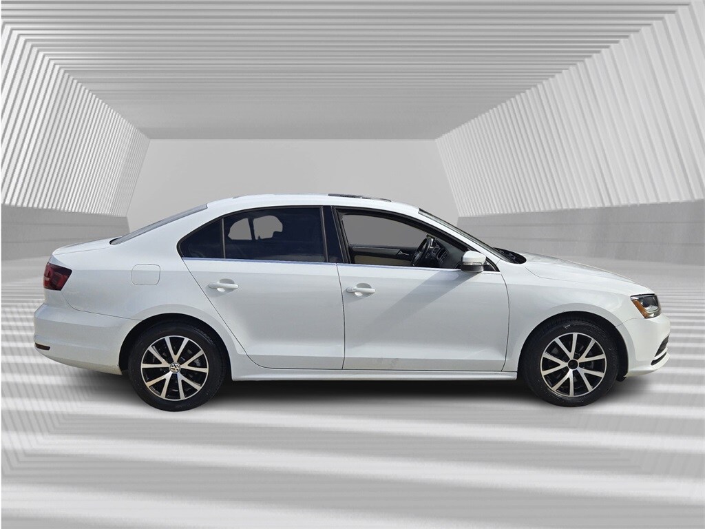 Used 2017 Volkswagen Jetta 1.4T SE Sedan