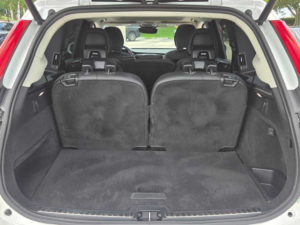 2024 Volvo XC90 Core - Photo 16