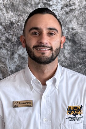 Staff member Juan Archila from 26fee35b52ff