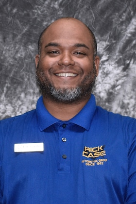 Staff member Eliezer Castro from 3155fe530c06