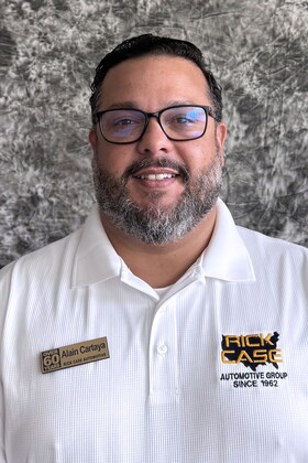 Staff member Alain Cartaya from fdca95335377
