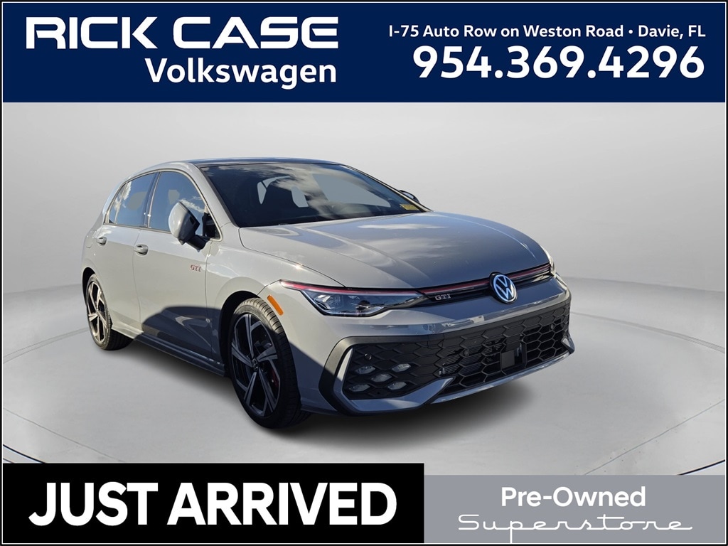 2026 Volkswagen Golf GTI SE's photo