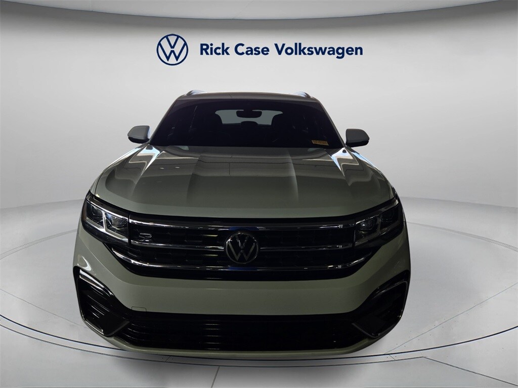 2021 Volkswagen Atlas Cross Sport V6 SEL R-Line photo 2