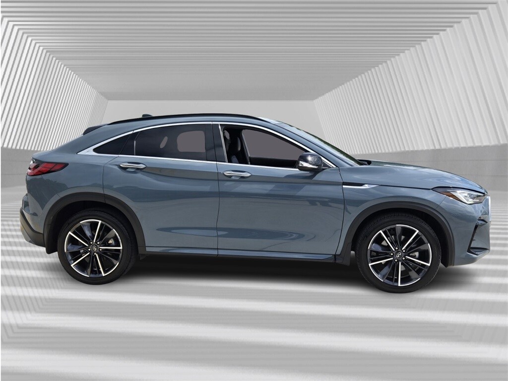 2023 Infiniti QX55 Luxe photo 2