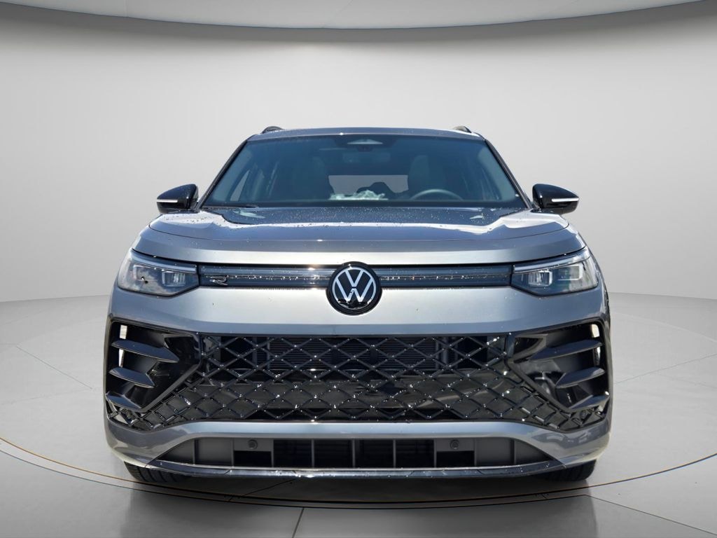 New 2026 Volkswagen Tiguan SE R-Line Black SUV