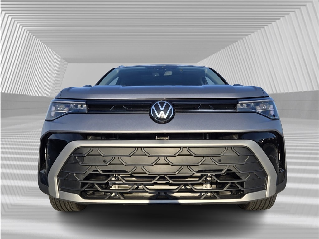 New 2026 Volkswagen Taos 1.5T SE SUV