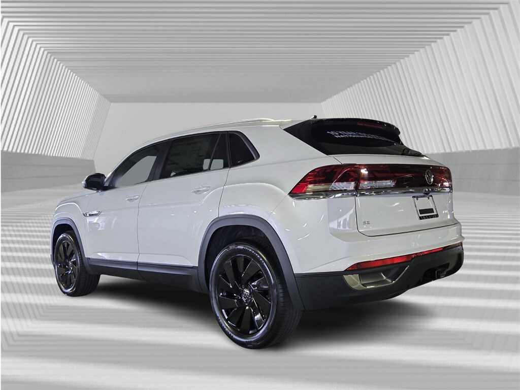2026 Volkswagen Atlas Cross Sport SE Technology photo 3