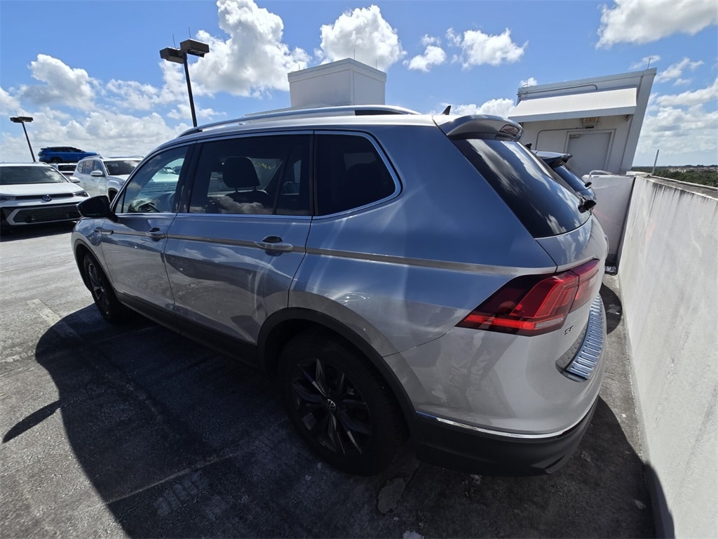 2024 Volkswagen Tiguan SE Wolfsburg Edition photo 3