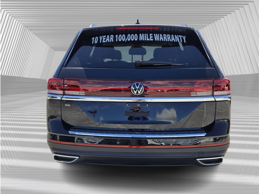 2026 Volkswagen Atlas SE photo 3