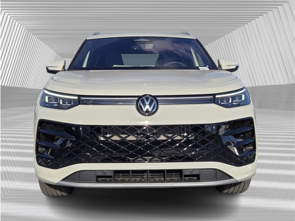 New 2026 Volkswagen Tiguan 2.0T SEL R-Line SUV