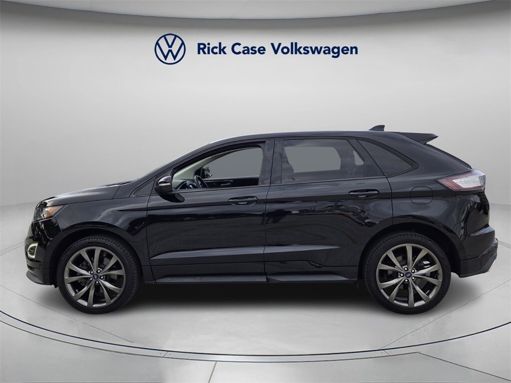 2017 Ford Edge Sport photo 2