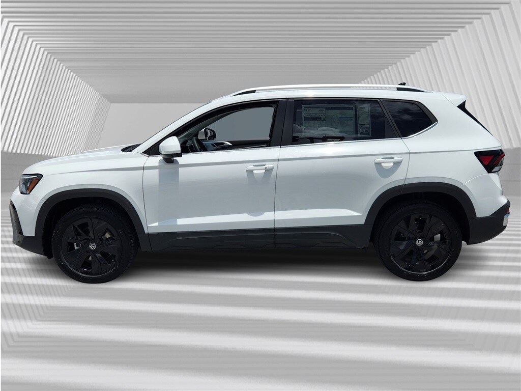 2025 Volkswagen Taos SE photo 2